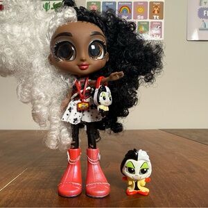 Disney Cruella Doorable/adorbs doll bundle